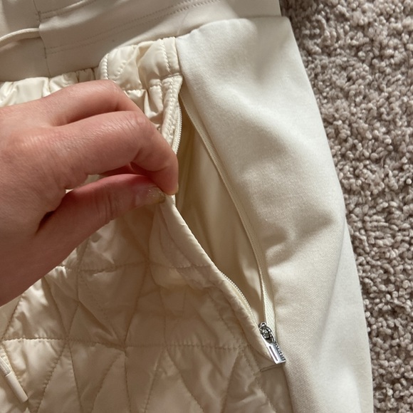 Athleta padded mini skirt. Size 2 - Picture 7 of 15